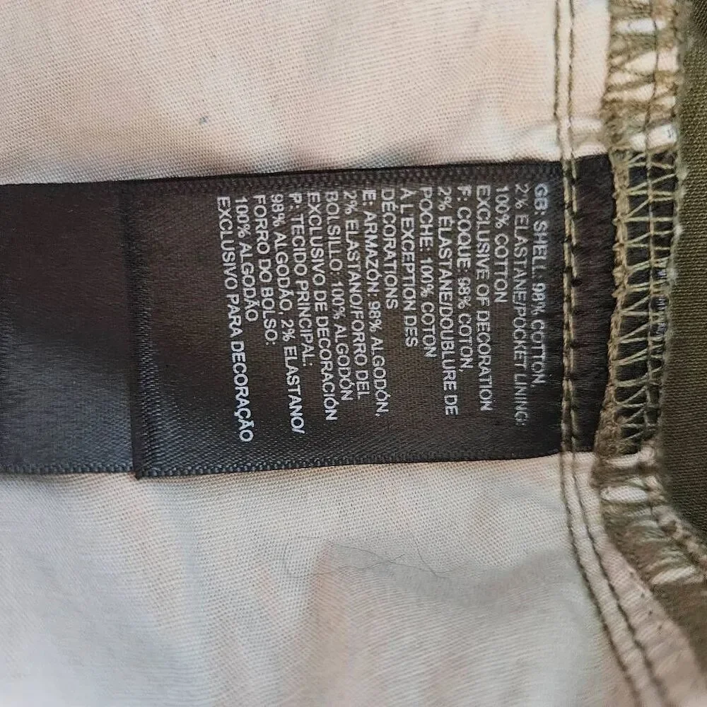 The North Face mens pants, olive green. Size 34. #802